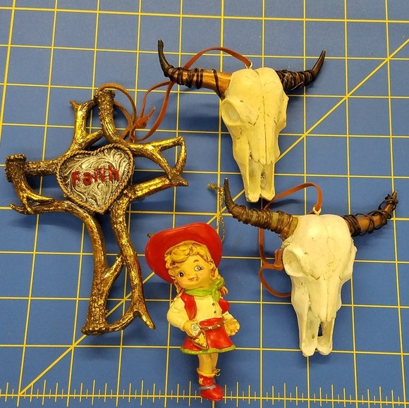 Western Texas Ornaments Set of 4 - Picture 1 of 1